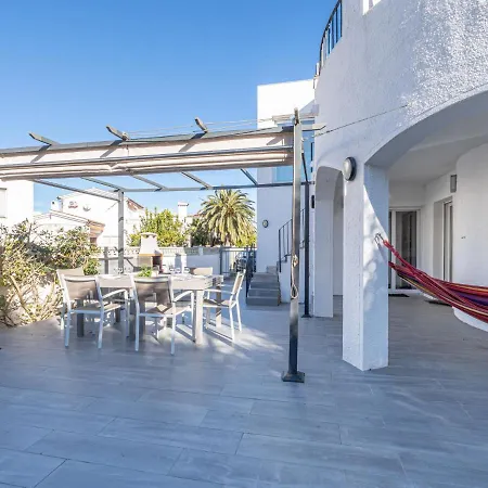 Holiday home Dreams By Interhome *