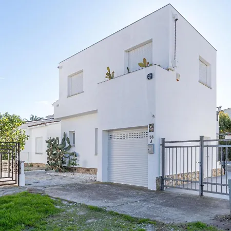 Holiday home Dreams By Interhome *