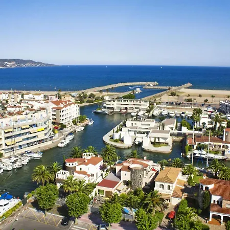 Holiday home Dreams By Interhome Empuriabrava